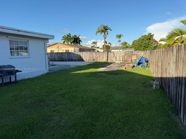 3 of 11 - 15400 Sw 305th St, Homestead, FL