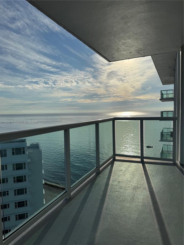 3 of 17 - 3550 Galt Ocean Dr 1910, Fort Lauderdale, FL
