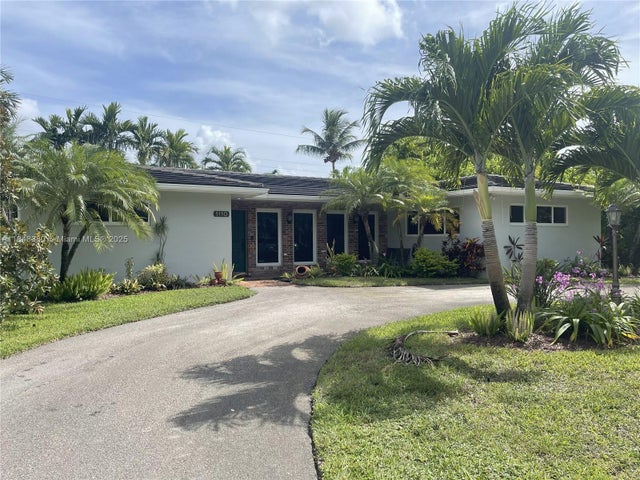 2 of 23 - 1110 Redbird Ave, Miami Springs, FL