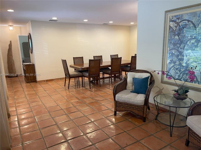 5 of 23 - 1110 Redbird Ave, Miami Springs, FL