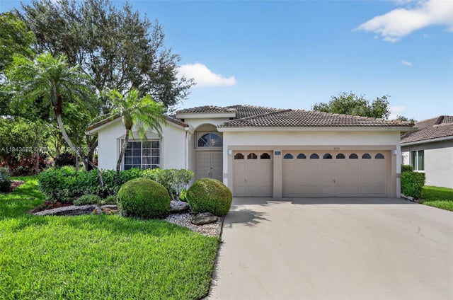 2 of 56 - 8754 Nw 75th Pl, Tamarac, FL