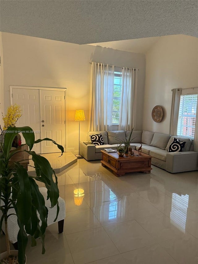 5 of 17 - 11150 Sw 161st Pl, Miami, FL