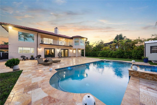 1 of 81 - 9621 W Calusa Club Dr, Miami, FL