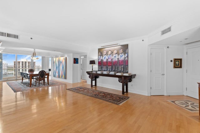 1 of 27 - 7000 Island Blvd 2202, Aventura, FL