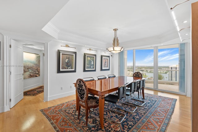 5 of 27 - 7000 Island Blvd 2202, Aventura, FL