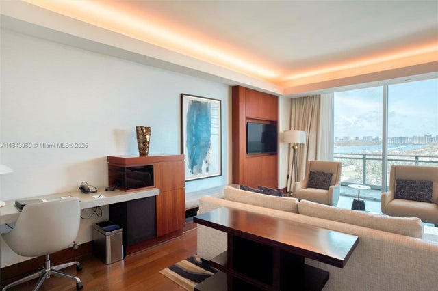 5 of 35 - 10295 Collins Ave #1014, Bal Harbour, FL