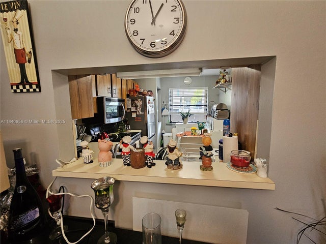 3 of 12 - 901 Colony Point Cir 408, Pembroke Pines, FL