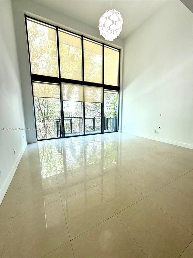 2 of 11 - 6000 Collins Ave 313, Miami Beach, FL