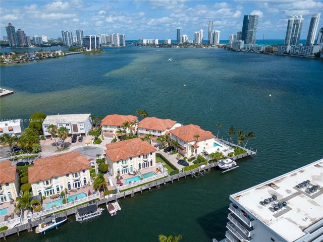 2 of 22 - 3907 Ne 170th St 3907, North Miami Beach, FL