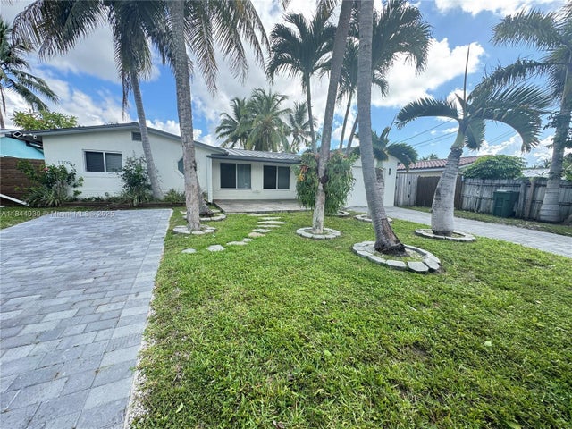 4 of 27 - 1709 Sw 5th Pl, Fort Lauderdale, FL