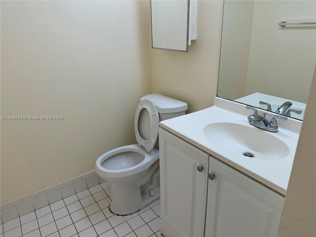 4 of 11 - 200 Sw 132nd Way 313l, Pembroke Pines, FL
