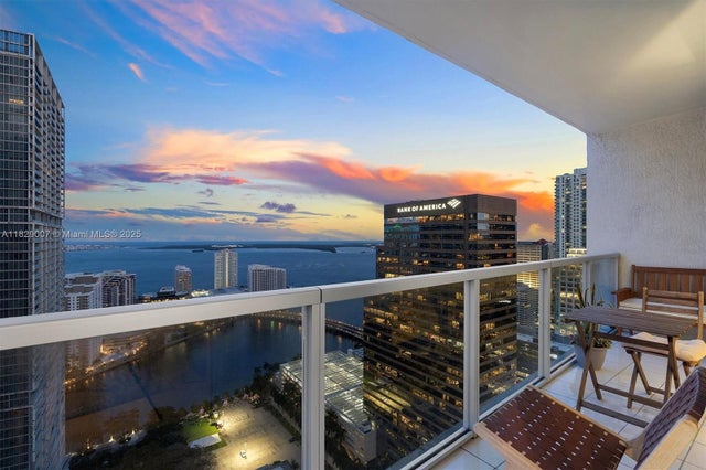 2 of 38 - 500 Brickell Ave 4101, Miami, FL