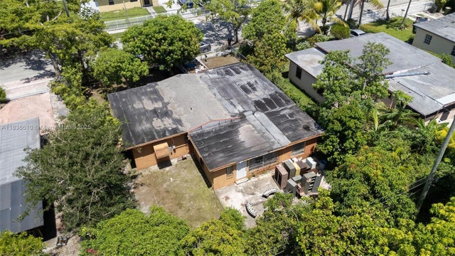 4 of 14 - 13785 Nw 5th Ave, North Miami, FL