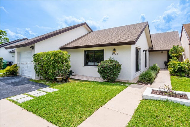 2 of 45 - 7106 Sw 103rd Pl, Miami, FL