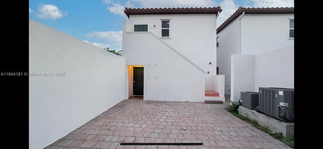 5 of 51 - 17146 Sw 93rd St, Miami, FL