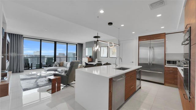 3 of 61 - 100 E Las Olas Blvd 2802, Fort Lauderdale, FL