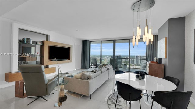 4 of 61 - 100 E Las Olas Blvd 2802, Fort Lauderdale, FL