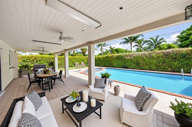 2 of 25 - 1237 Dove Ave, Miami Springs, FL