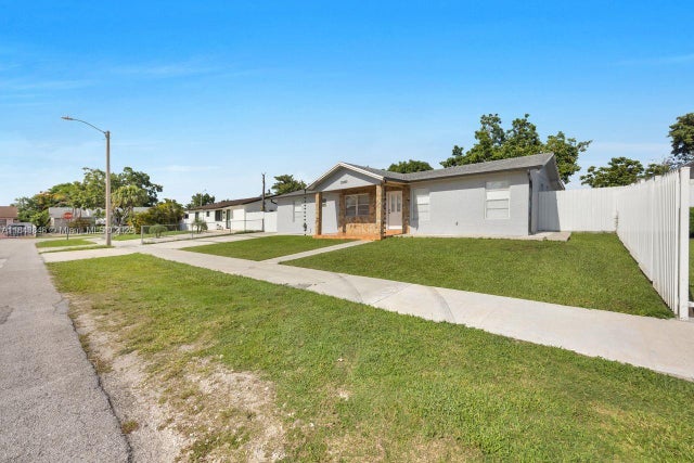 3 of 58 - 25265 Sw 124th Pl, Homestead, FL