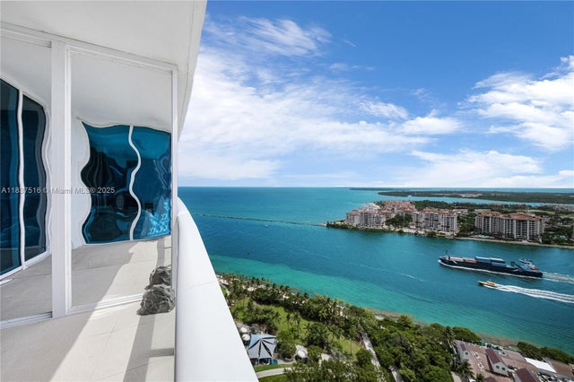 2 of 38 - 100 S Pointe Dr 3002, Miami Beach, FL