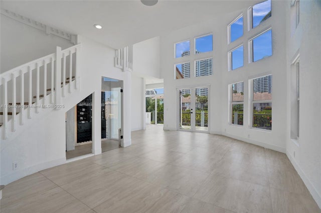 5 of 74 - 3757 Ne 208th Te, Aventura, FL