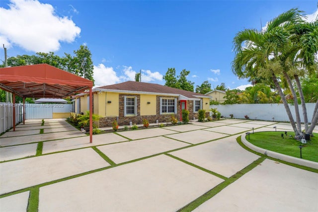 2 of 37 - 302 Nw 100th St, Miami, FL
