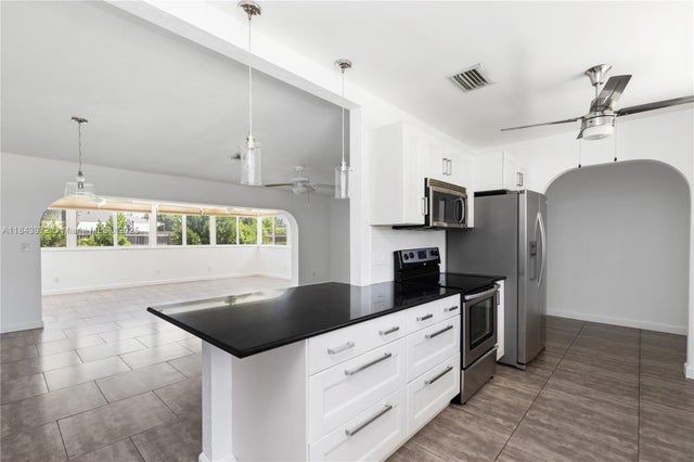 3 of 41 - 9215 Sw 178th Ter, Palmetto Bay, FL