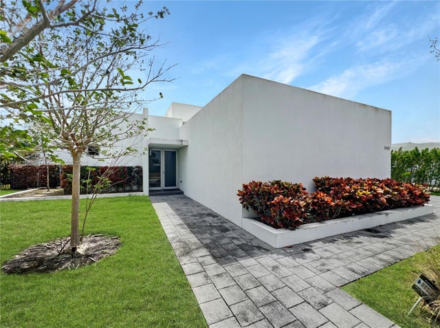 3 of 32 - 16582 S Botaniko Dr S, Weston, FL