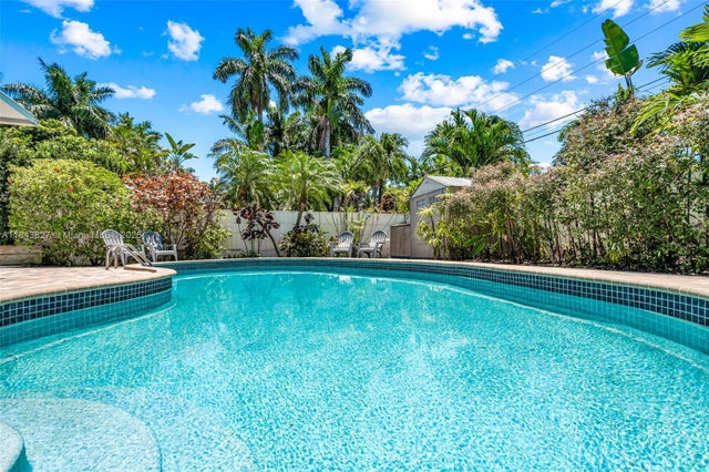 2 of 50 - 922 N 13th Ter, Hollywood, FL