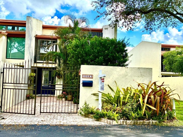 1 of 21 - 10483 Sw 78th St, Miami, FL