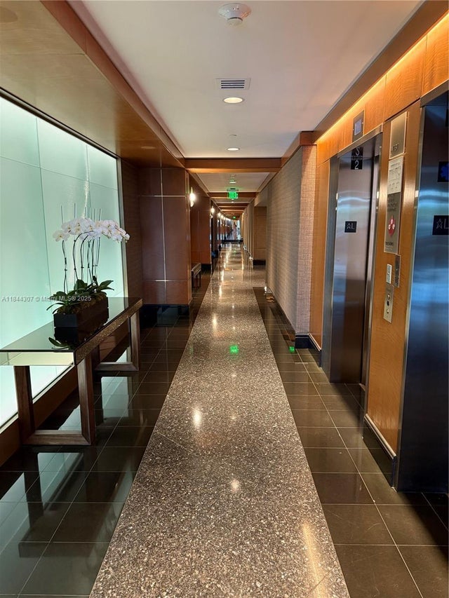 3 of 40 - 5025 Collins Ave 1908, Miami Beach, FL