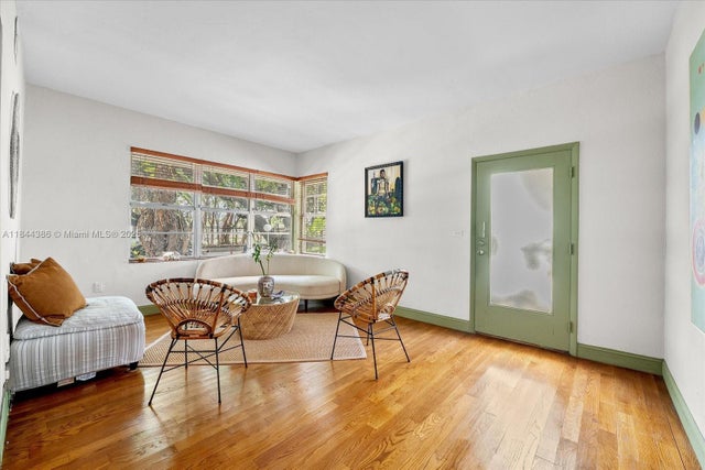 4 of 24 - 1325 Meridian Ave 1, Miami Beach, FL