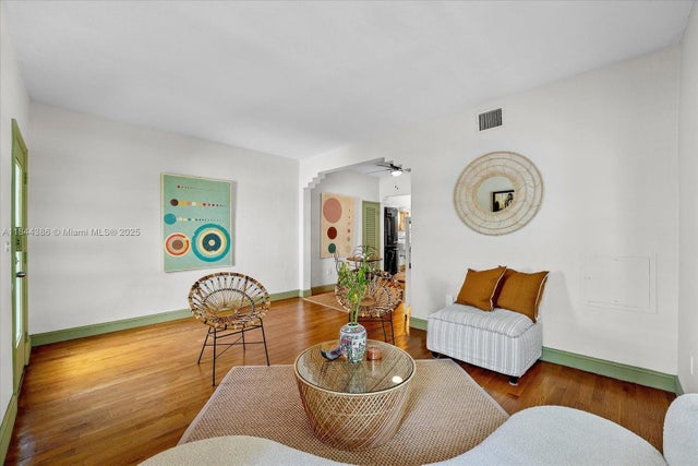5 of 24 - 1325 Meridian Ave 1, Miami Beach, FL