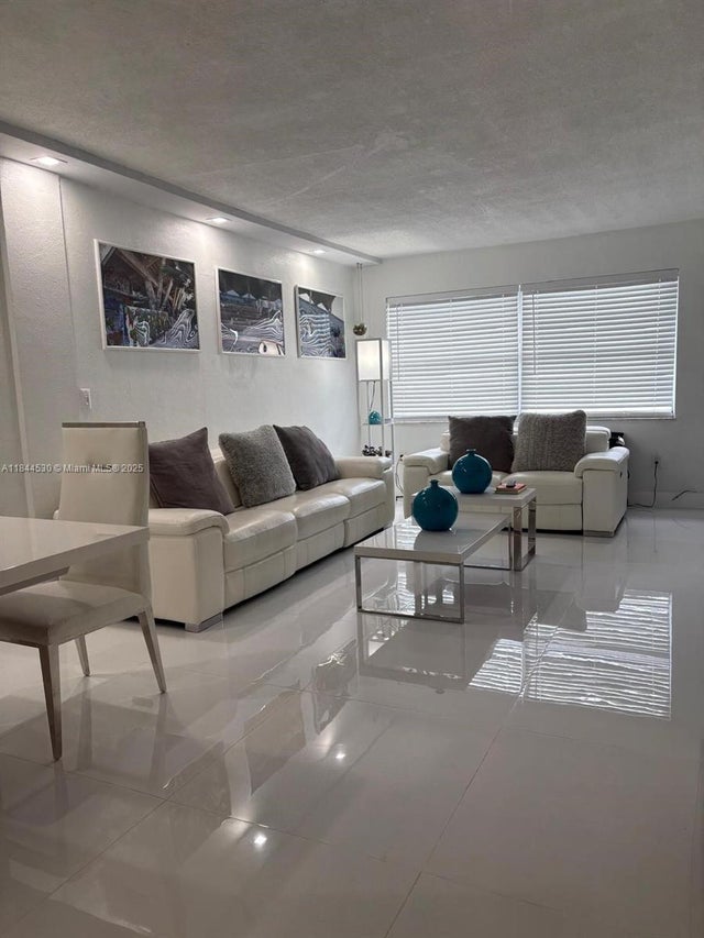 2 of 13 - 495 Nw 72nd Ave 408, Miami, FL