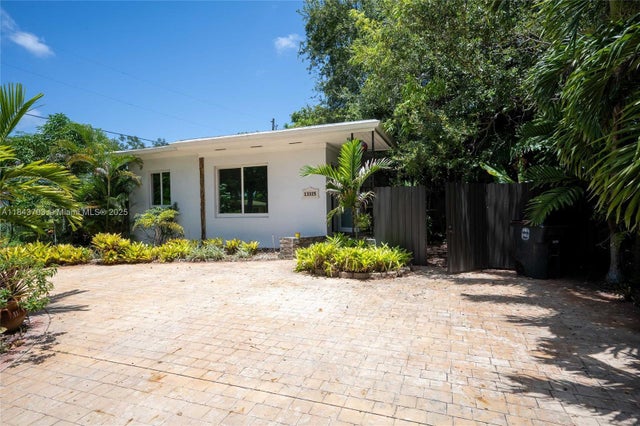 1 of 20 - 13325 Ne 10th Ave, North Miami, FL