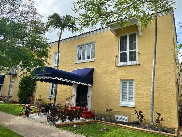 1 of 9 - 126 Mendoza Ave 3, Coral Gables, FL