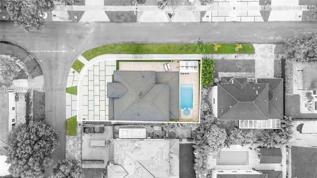 4 of 46 - 5324 Sw 164th Ct, Miami, FL
