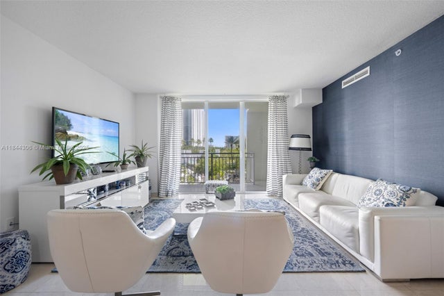 2 of 25 - 150 Sunny Isles Blvd Th301, Sunny Isles Beach, FL
