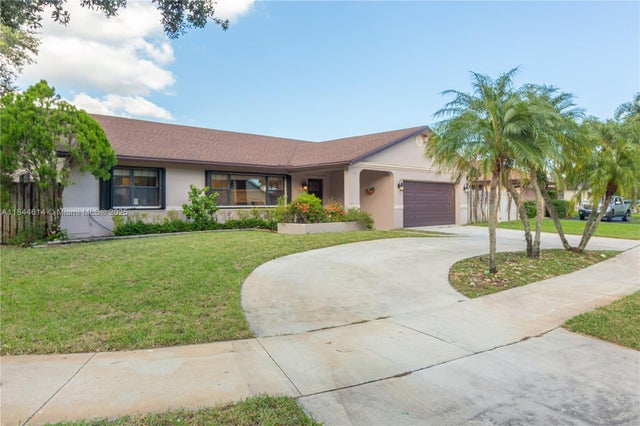3 of 38 - 11945 Sw 54th St, Cooper City, FL