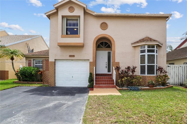 4 of 91 - 1050 Sw 109th Ter, Davie, FL
