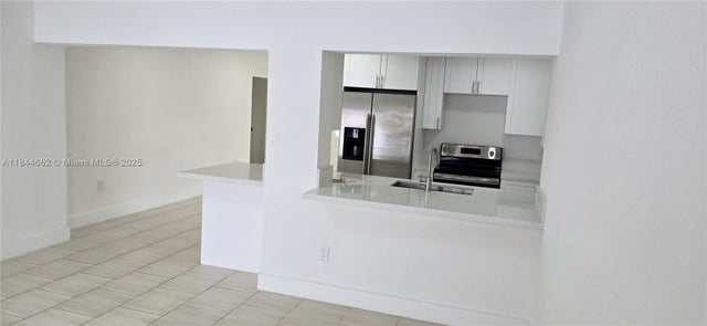 5 of 36 - 699 W 14th St, Hialeah, FL
