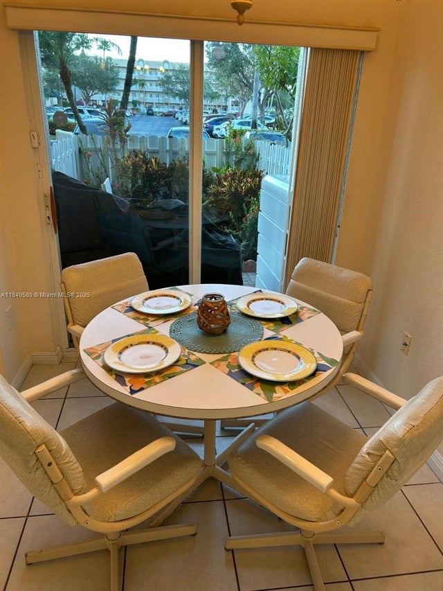 5 of 21 - 7635 Southampton Ter 105, Tamarac, FL