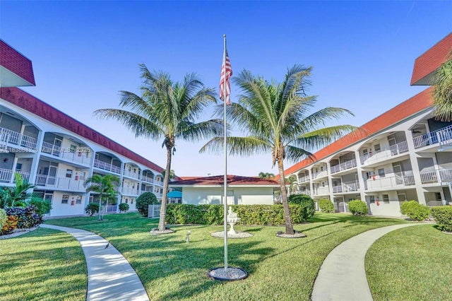 2 of 34 - 580 Egret Dr 215, Hallandale Beach, FL