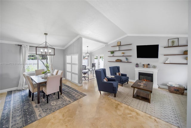 3 of 28 - 9536 Nw 9th Ct, Plantation, FL