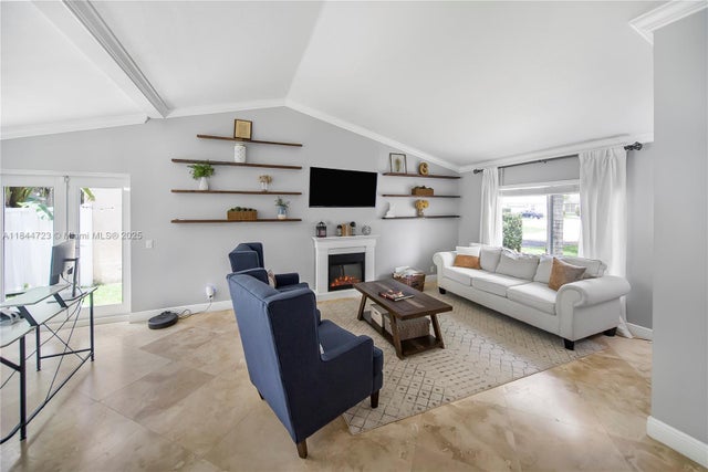 4 of 28 - 9536 Nw 9th Ct, Plantation, FL