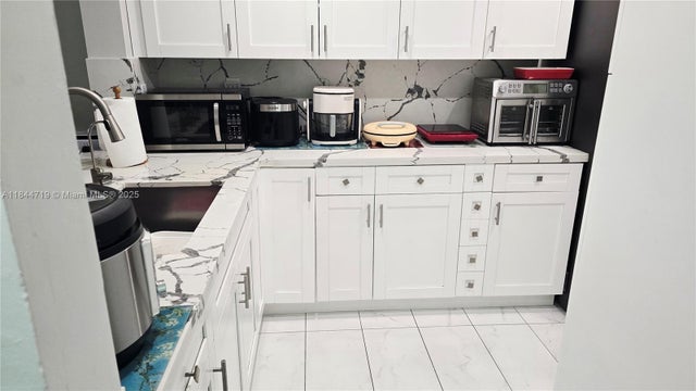 4 of 79 - 1 Alhambra Cir 501, Coral Gables, FL