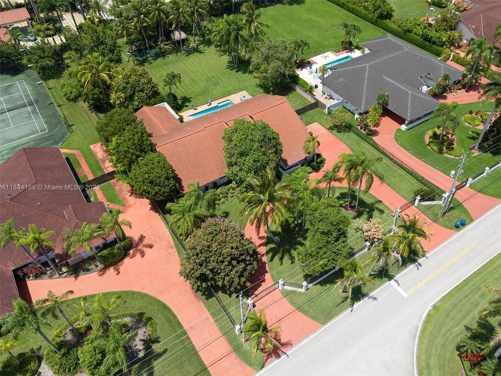 8375 Sw 78th St, Miami