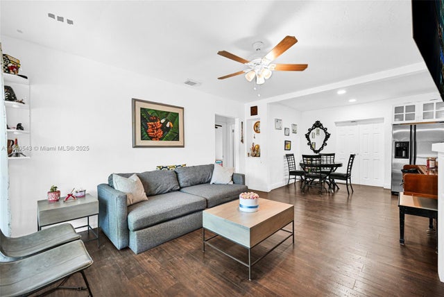 5 of 17 - 370 Ne 87th St, El Portal, FL