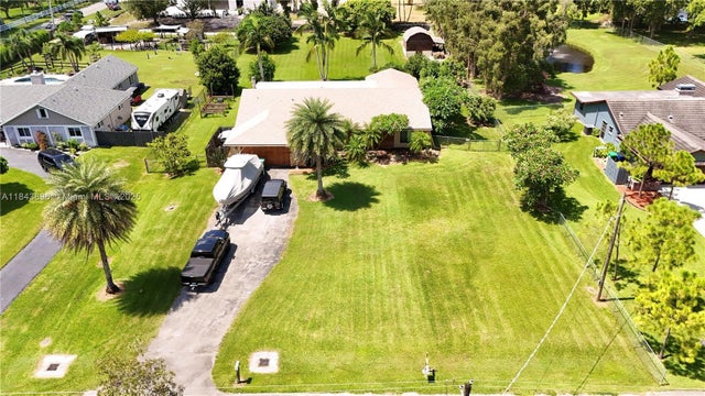 4 of 47 - 9841 Nw 35th St, Cooper City, FL