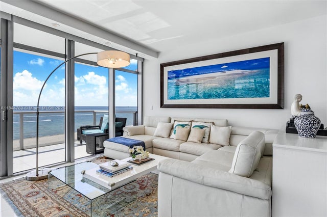 4 of 24 - 3737 Collins Ave S-801, Miami Beach, FL
